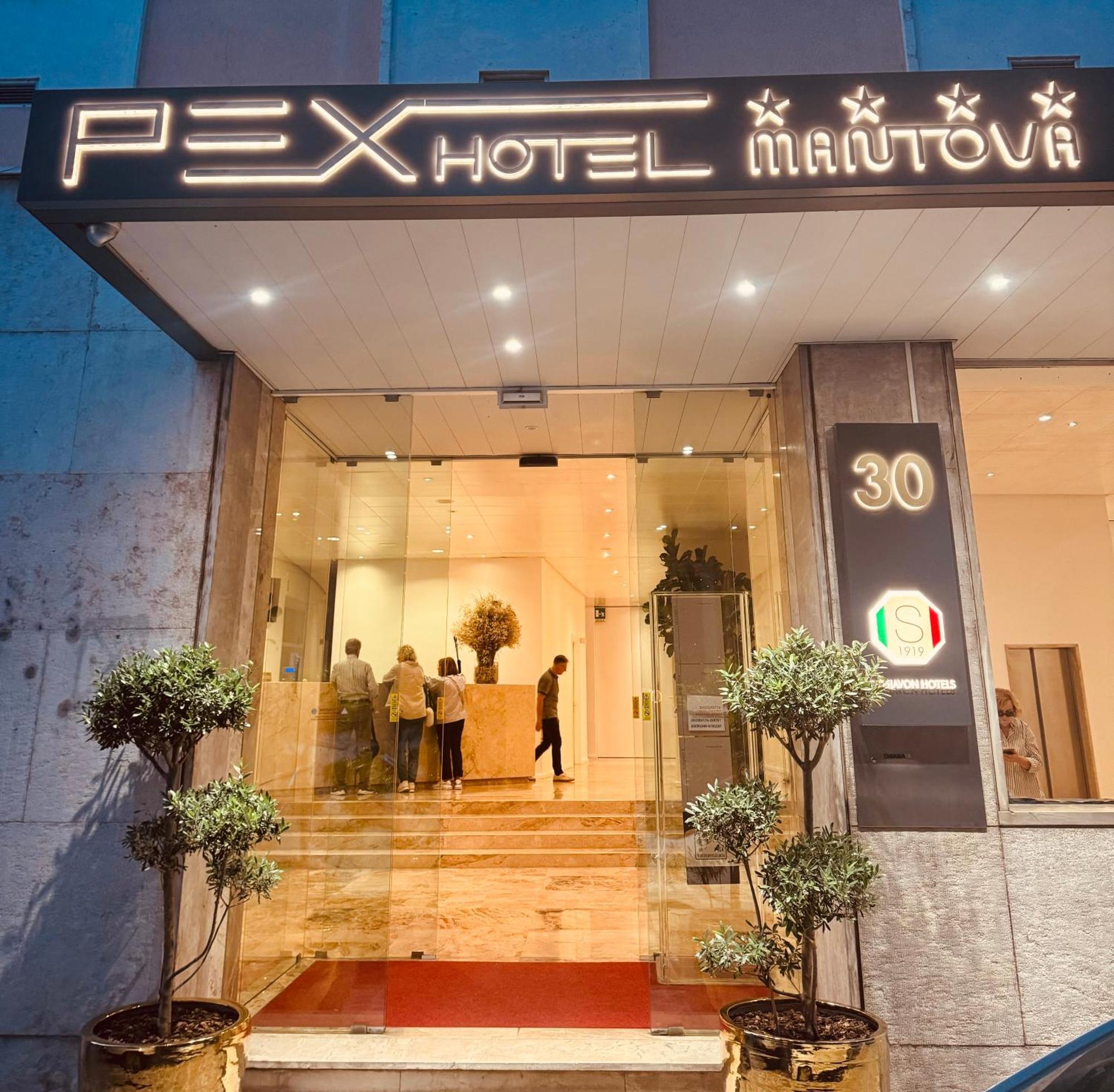 Hotel Pex Mantova Exteriör bild